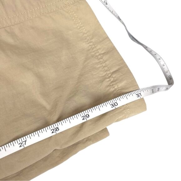 Patagonia Away From Home Tan DWR UPF Nylon Straight Leg Pants Women’s Size 4 - Picture 10 of 11
